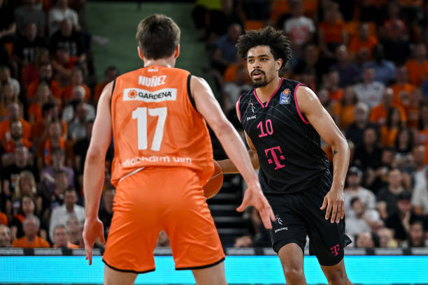 34岁亨德 34岁亨德