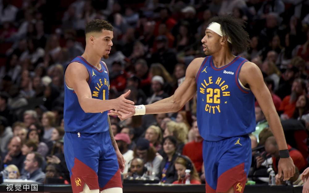 得十分沉稳 得十分沉稳